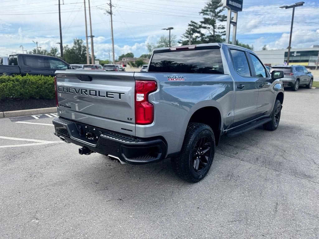 Used 2022 Chevrolet Silverado 1500 LT Trail Boss w/ Safety Package AWD/4WD image 6