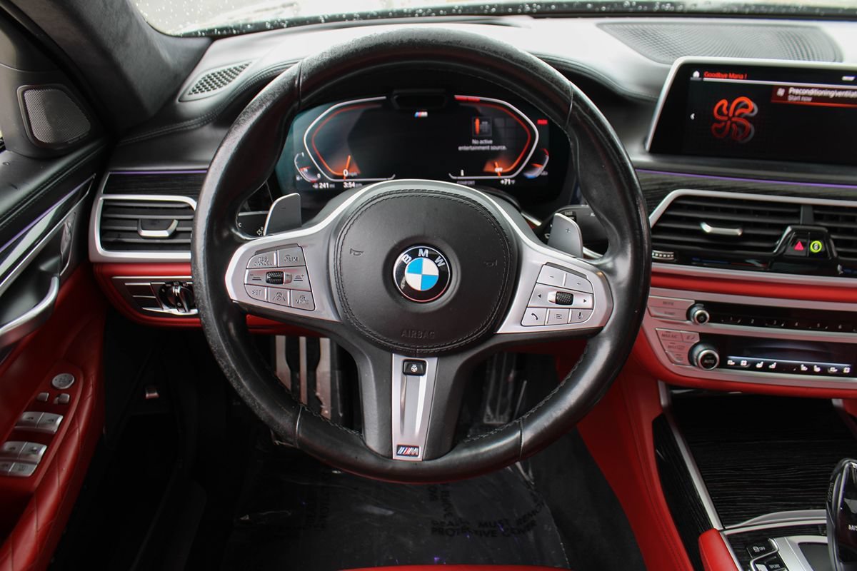 Used 2021 BMW 750i xDrive w/ M Sport Package AWD/4WD image 27