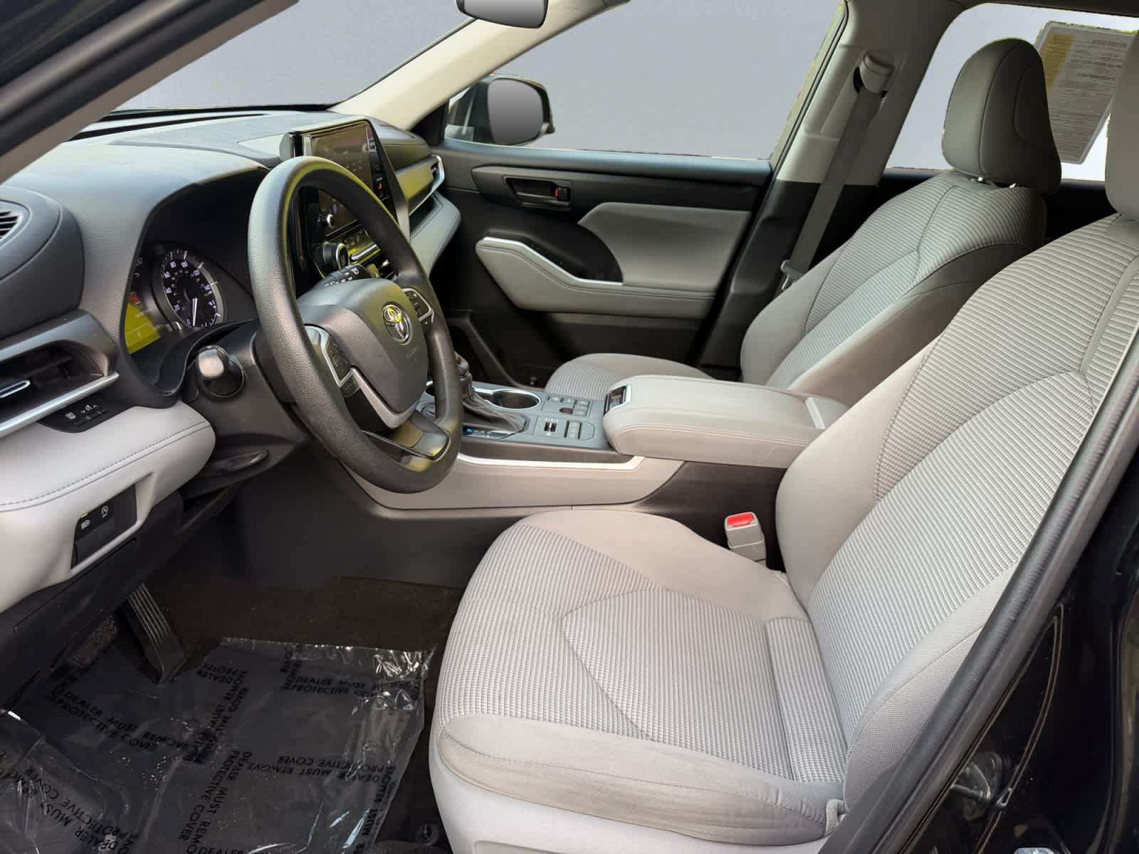 Used 2023 Toyota Highlander L AWD/4WD image 22