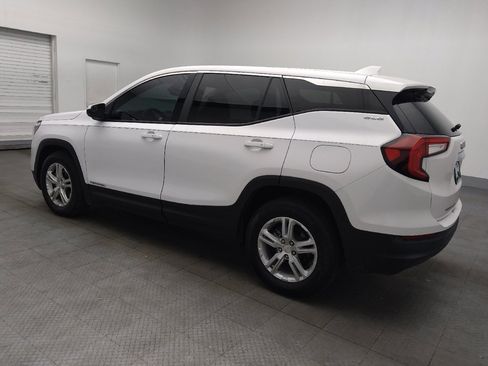 Used 2022 GMC Terrain SLE FWD image 3