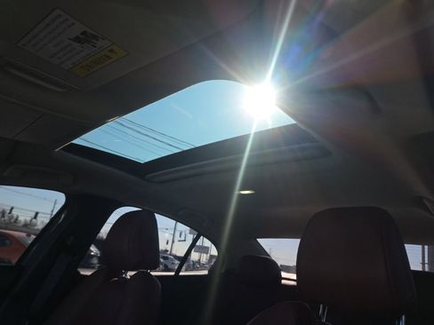 Used 2023 MAZDA MAZDA3 s image 36