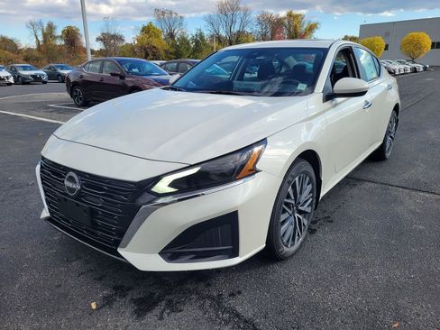 New 2025 Nissan Altima 2.5 SV w/ SV Premium Package image 10