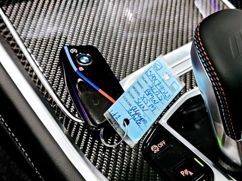 New 2025 BMW X5 M Competition w/ Executive Package image 30