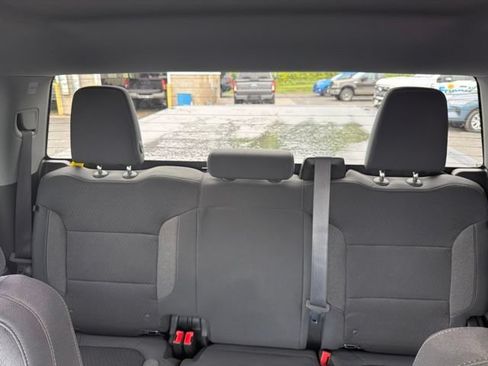 Used 2019 GMC Sierra 1500 SLE w/ SLE Value Package AWD/4WD image 30