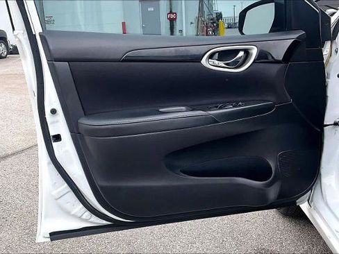 Certified 2019 Nissan Sentra SV image 20