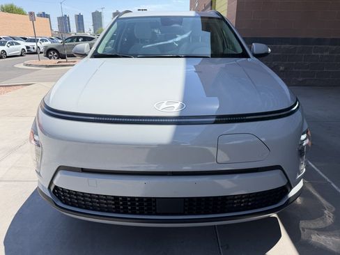 Used 2025 Hyundai Kona SEL FWD image 10