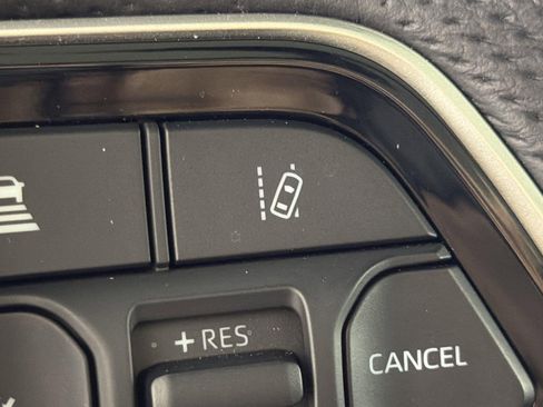 Used 2024 Toyota Sequoia Platinum image 21