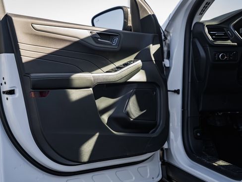 New 2026 Ford Escape Active w/ Cold Weather Package image 33