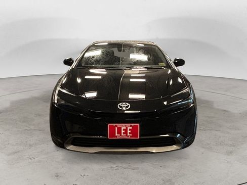 Used 2024 Toyota Prius XLE image 8