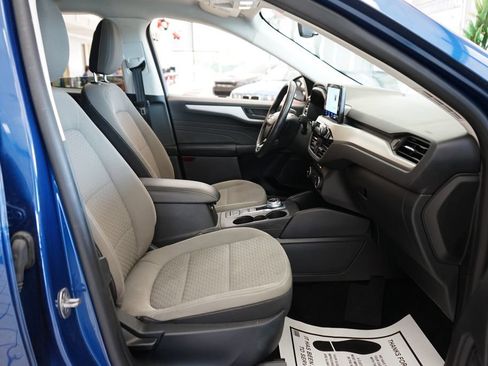 Used 2022 Ford Escape SE w/ Cold Weather Package AWD/4WD image 39