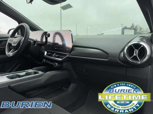 New 2026 Chevrolet Equinox EV LT image 19