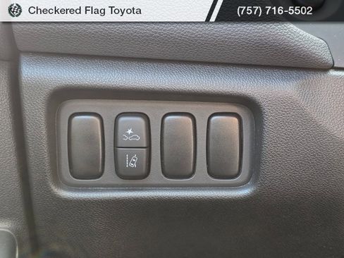 Used 2025 Mitsubishi Outlander Sport ES image 9