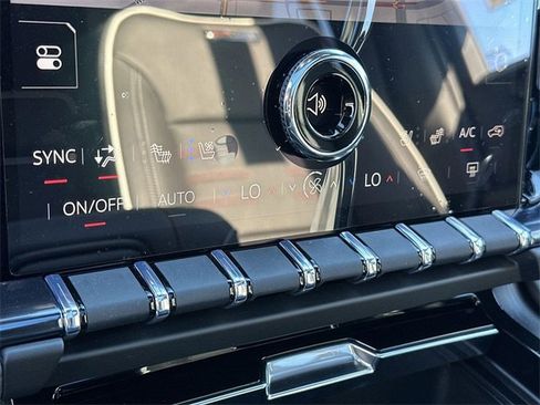 New 2026 GMC Yukon XL AT4 Ultimate image 13