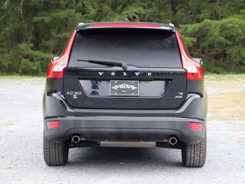 Used 2010 Volvo XC60 T6 AWD/4WD image 4