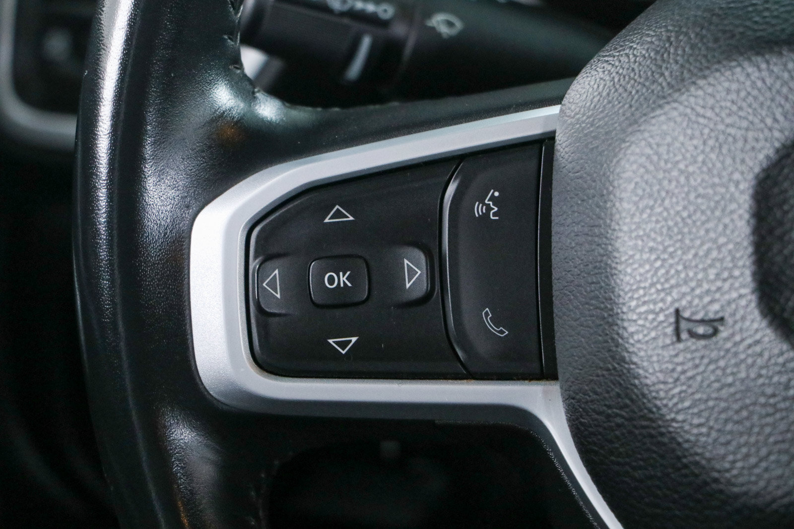 Used 2024 RAM 2500 Big Horn AWD/4WD image 14
