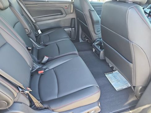 Used 2026 Honda Odyssey Sport-L image 12