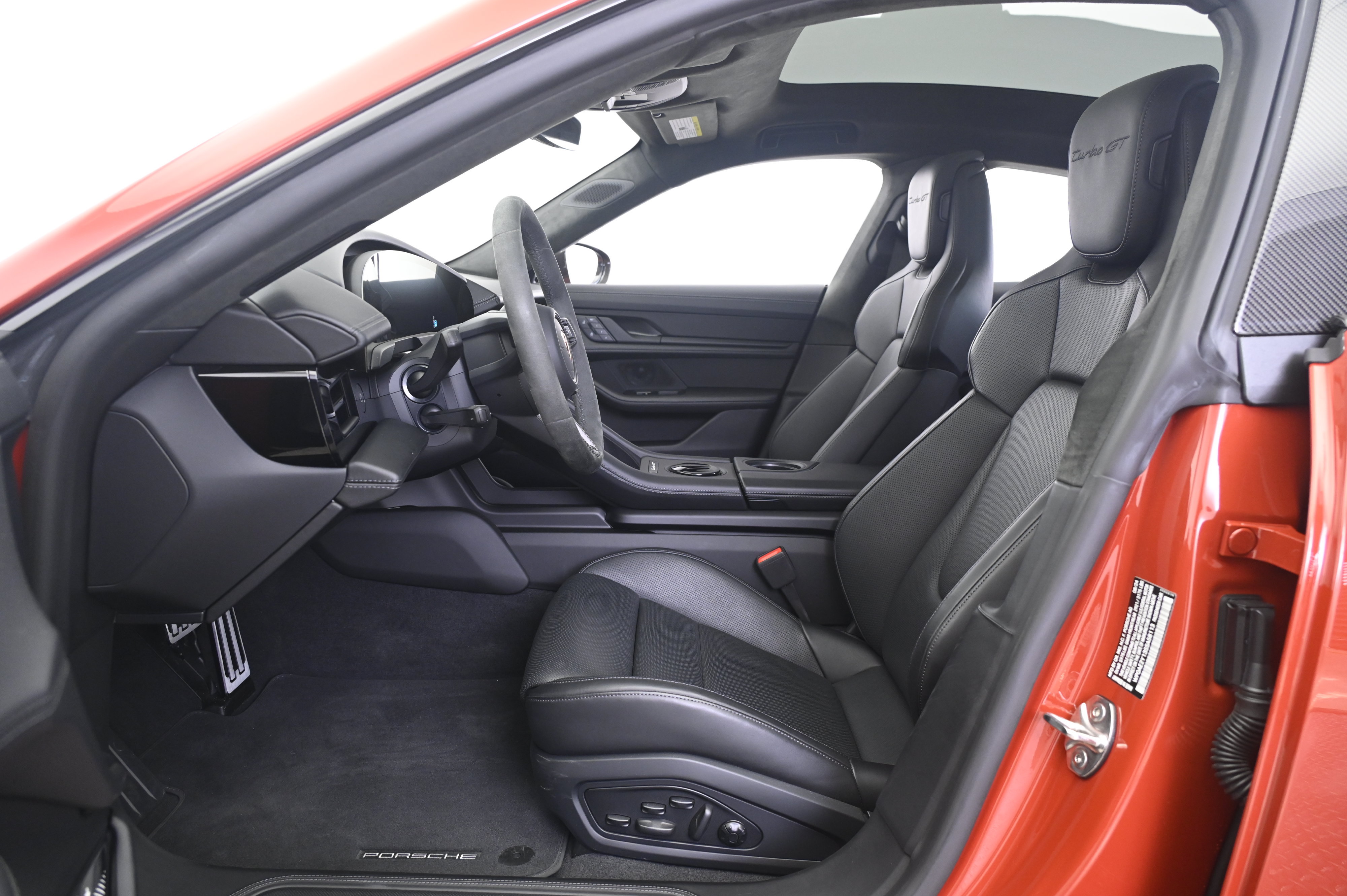 Certified 2025 Porsche Taycan Turbo GT AWD/4WD image 31