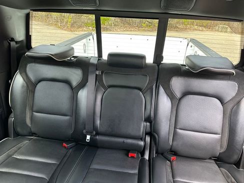 Used 2025 RAM 1500 Laramie AWD/4WD image 31