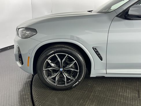 Certified 2025 BMW X4 xDrive30i w/ Premium Package AWD/4WD image 4