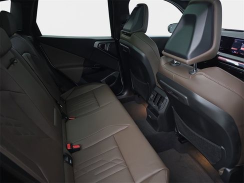 New 2026 BMW X3 xDrive30 w/ Premium Package image 11