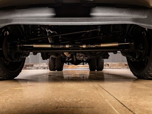 Used 2022 Ford F450 Platinum w/ FX4 Off-Road Package image 14