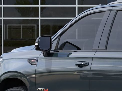 New 2026 GMC Yukon XL AT4 Ultimate AWD/4WD image 12