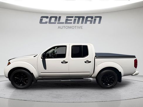 Used 2021 Nissan Frontier SV w/ Midnight Edition Floor Mats RWD image 37