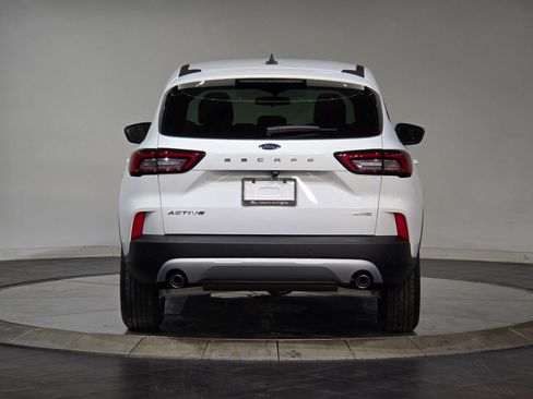 New 2026 Ford Escape Active image 8