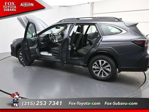 Used 2024 Subaru Outback AWD/4WD image 42