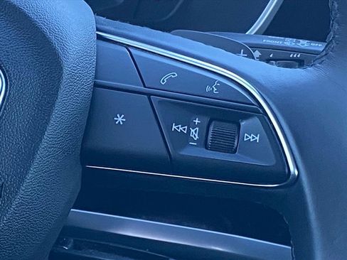 Used 2023 Audi Q3 2.0T Premium image 7