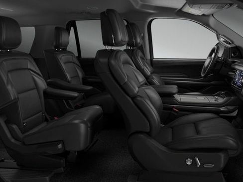 New 2026 Lincoln Navigator Premiere AWD/4WD image 27
