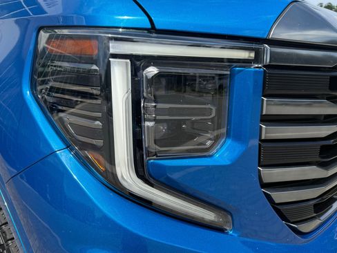 Used 2023 GMC Sierra 1500 AT4 w/ AT4 Premium Package image 24