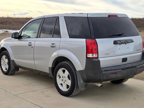Used 2004 Saturn Vue AWD V6 image 3