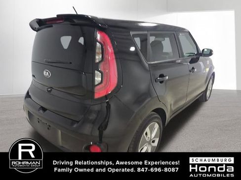 Used 2017 Kia Soul EV image 2