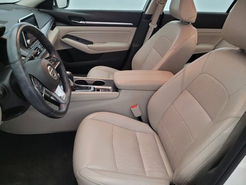 Used 2019 Nissan Altima 2.5 Platinum image 17