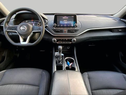 Used 2021 Nissan Altima 2.5 SV FWD image 13