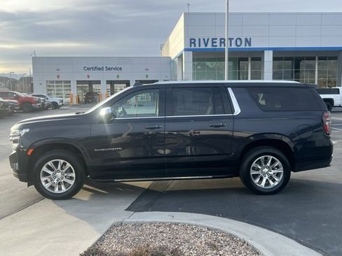 Certified 2023 Chevrolet Suburban Premier image 2