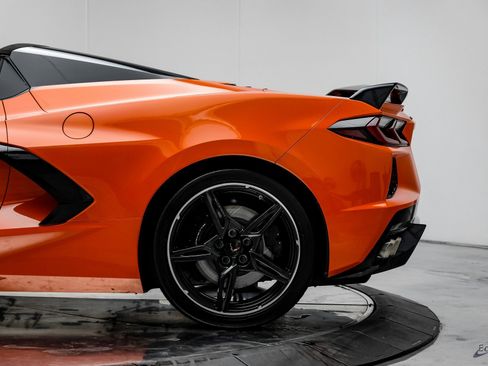 Used 2021 Chevrolet Corvette Stingray Premium Conv w/ Z51 Performance Package image 9