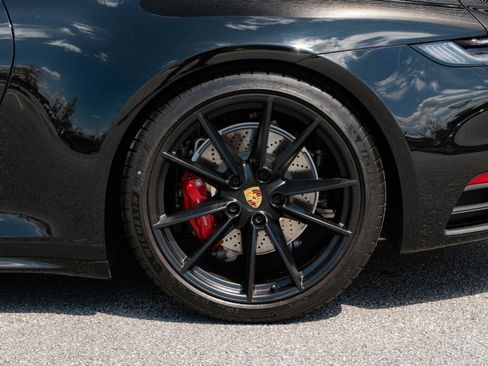 Certified 2024 Porsche 911 Carrera 4S AWD/4WD image 31