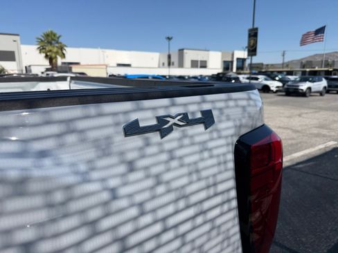 Used 2025 GMC Sierra 2500 Pro w/ 1SA Pro Safety Plus Package AWD/4WD image 17
