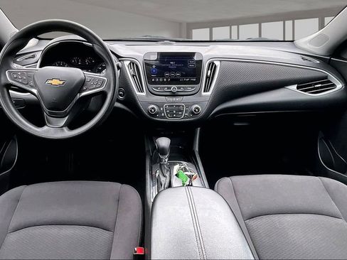 Used 2024 Chevrolet Malibu LT FWD image 17