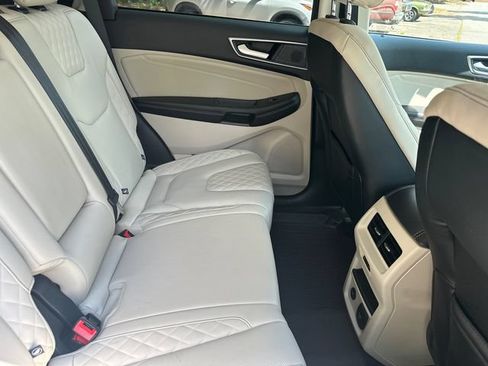 Used 2024 Ford Edge Titanium w/ Titanium Elite Package AWD/4WD image 17