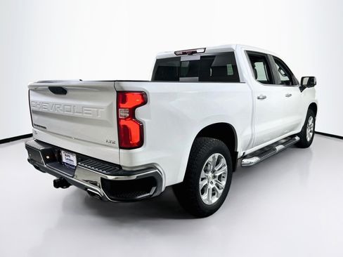 Used 2024 Chevrolet Silverado 1500 LTZ AWD/4WD image 5