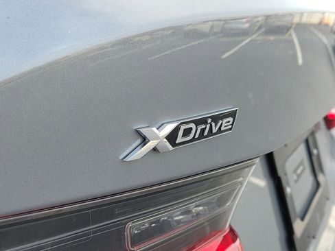 Used 2025 BMW 330i xDrive Sedan image 5