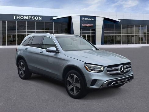 Used 2022 Mercedes-Benz GLC 300 4MATIC image 1