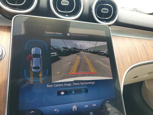 Used 2025 Mercedes-Benz C 300 Sedan image 9