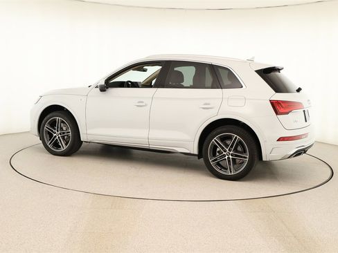 Certified 2023 Audi Q5 e Prestige w/ Prestige Package image 3