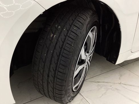 Used 2020 Toyota Corolla LE w/ Carpet Mat Package (TMS) FWD image 37