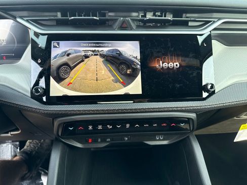 New 2026 Jeep Cherokee Limited AWD/4WD image 13