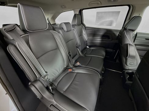 New 2026 Honda Odyssey Touring image 38
